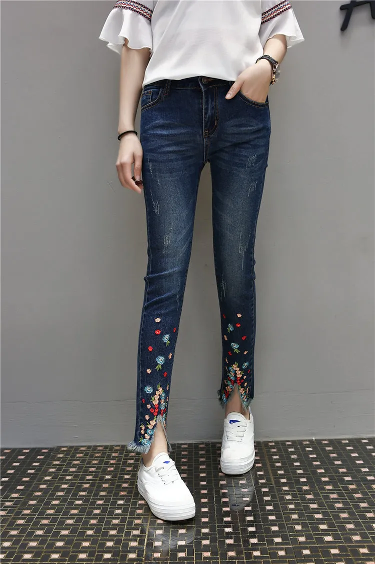 2023 autumn fashion Leisure jeans embroidery open bottom